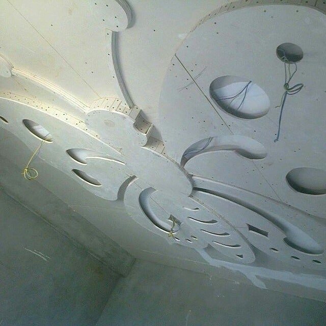 Spušteni plafoni 9 8 3